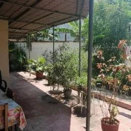 Casa de 4 cuartos, 4 baños y 1 garaje por $ 400.000