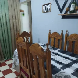 Casa de 5 cuartos y 2 baños por $ 40.000