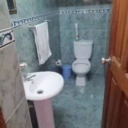 Casa de 4 cuartos, 4 baños y 1 garaje por $ 400.000