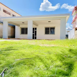 Casa de 2 cuartos y 1 baño por $ 130.000