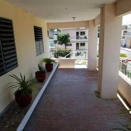 Casa de 2 cuartos y 1 baño por $ 50.000