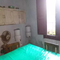 Casa de 4 cuartos y 1 baño por $ 24.000