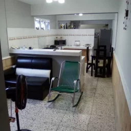 Casa de 3 cuartos, 2 baños y 1 garaje por $ 75.000