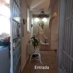 Apartamento de 3 cuartos y 1 baño por $ 30.000