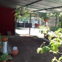 Casa de 3 cuartos, 2 baños y 1 garaje por $ 160.000