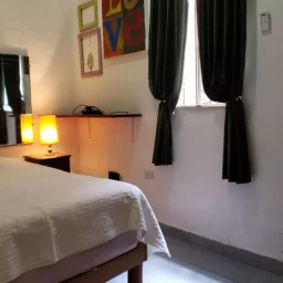 Casa de 2 cuartos y 1 baño por $ 45.000