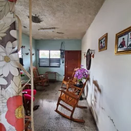 Casa de 2 cuartos y 1 baño por $ 40.000