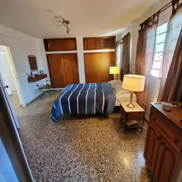 Casa de 4 cuartos, 2 baños y 1 garaje por $ 180.000