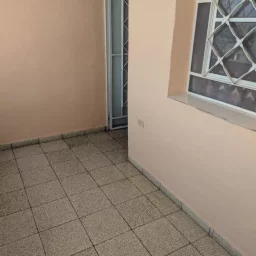 Casa de 4 cuartos, 2 baños y 1 garaje por $ 42.000