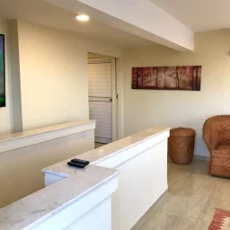 Casa de 4 cuartos, 5 baños y 1 garaje por $ 550.000