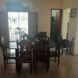 Casa de 4 cuartos, 4 baños y 1 garaje por $ 400.000