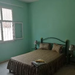 Casa de 4 cuartos, 4 baños y 1 garaje por $ 400.000