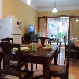 Casa de 2 cuartos y 1 baño por $ 45.000