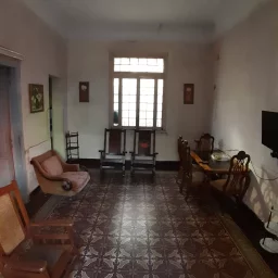 Casa de 6 cuartos y 3 baños por $ 200.000