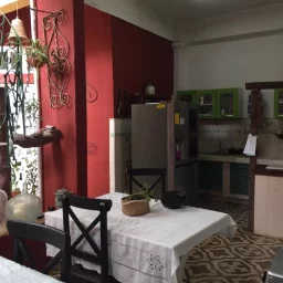 Casa de 4 cuartos y 3 baños por $ 65.000