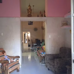 Casa de 2 cuartos, 2 baños y 1 garaje por $ 60.000