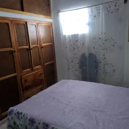 Casa de 4 cuartos, 2 baños y 1 garaje por $ 42.000