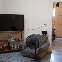 Casa de 5 cuartos y 2 baños por $ 40.000