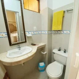 Casa de 6 cuartos y 3 baños por $ 115.000