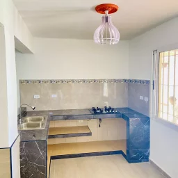 Casa de 2 cuartos y 1 baño por $ 130.000