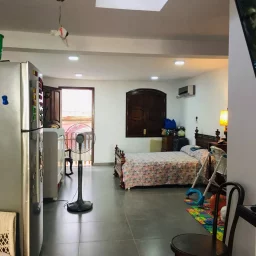 Casa de 6 cuartos y 3 baños por $ 130.000