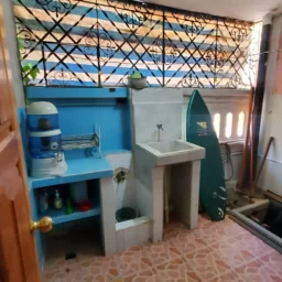 Casa de 2 cuartos y 2 baños por $ 45.000