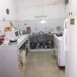 Casa de 4 cuartos y 1 baño por $ 24.000