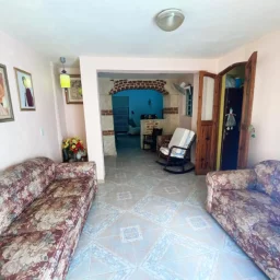 Casa de 6 cuartos y 3 baños por $ 115.000