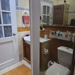 Casa de 3 cuartos y 2 baños por $ 60.000