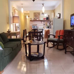 Casa de 2 cuartos y 1 baño por $ 45.000