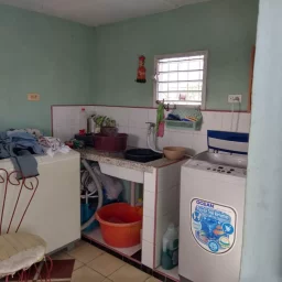 Casa de 5 cuartos y 2 baños por $ 40.000