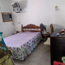 Casa de 4 cuartos, 2 baños y 1 garaje por $ 42.000