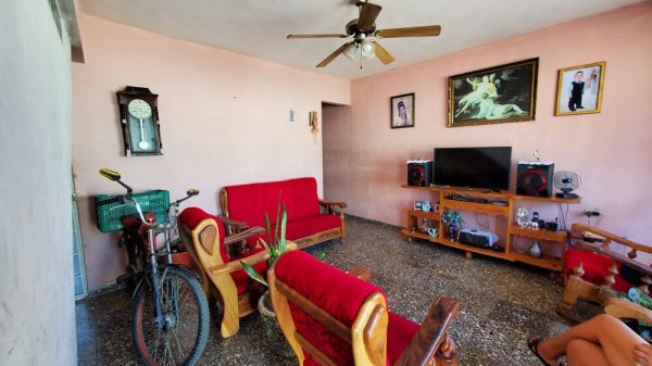 Picture on Casa de 6 cuartos por $ 80.000 en Cienfuegos, Cienfuegos
