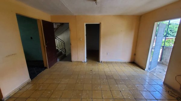 Picture on Apartamento de 3 cuartos y 1 baño por $ 8.000 en Cienfuegos, Cienfuegos