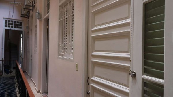 Picture on Apartamento de  4 cuartos, 2 baños y 0 garajes por $ 249.000 en La Habana Vieja, La Habana