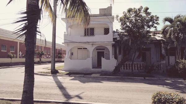 Picture on Casa de 3 cuartos y 2 baños por $ 40.000 en Manzanillo, Granma
