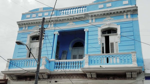 Picture on Casa de  3 cuartos, 2 baños y 0 garajes por $ 65.000 en Cienfuegos, Cienfuegos