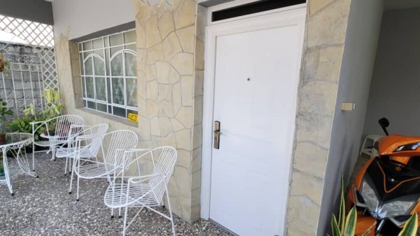 Picture on Casa de  3 cuartos, 2 baños y 1 garaje por $ 90.000 en Cienfuegos, Cienfuegos