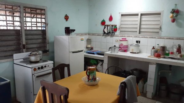 Picture on Casa de  1 cuarto, 1 baño y 0 garajes por $ 12.000 en Cienfuegos, Cienfuegos