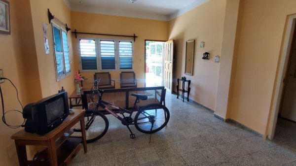 Picture on Casa de 3 cuartos y 2 baños por $ Ajustable en Cienfuegos, Cienfuegos