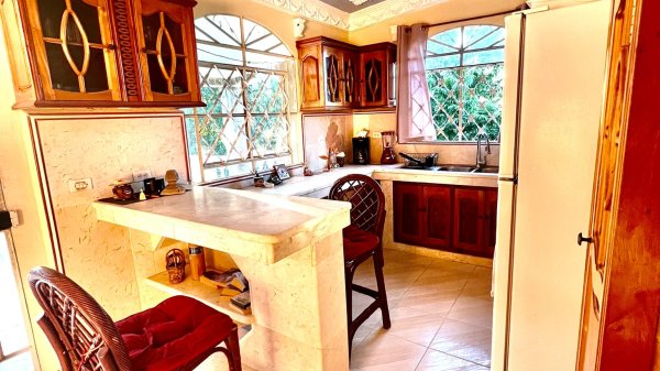 Picture on Casa de  4 cuartos, 3 baños y 1 garaje por $ 260.000 en Santa Cruz del Norte, Mayabeque