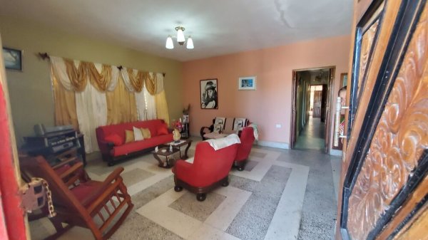 Picture on Casa de  6 cuartos, 6 baños y 1 garaje por $ 230.000 en Cienfuegos, Cienfuegos