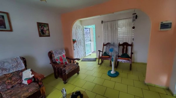 Picture on Casa de 4 cuartos y 1 baño por $ 25.000 en Cienfuegos, Cienfuegos