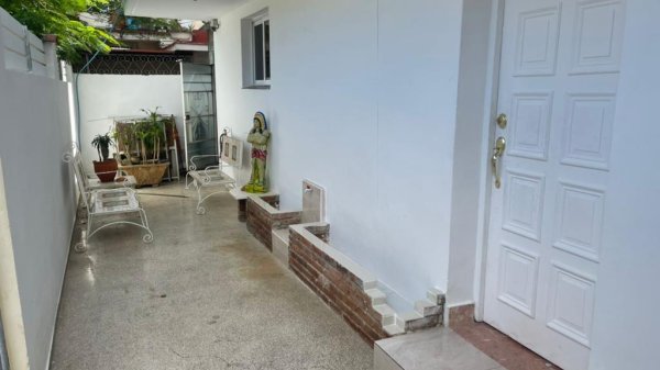 Picture on Casa de  2 cuartos, 2 baños y 1 garaje por $ 75.000 en Palmira, Cienfuegos