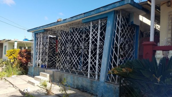 Picture on Casa de  3 cuartos, 1 baño y 0 garajes por $ 30.000 en Cienfuegos, Cienfuegos