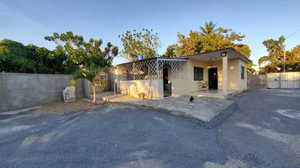 Picture on Casa de  3 cuartos, 1 baño y 0 garajes por $ 35.000 en Cienfuegos, Cienfuegos