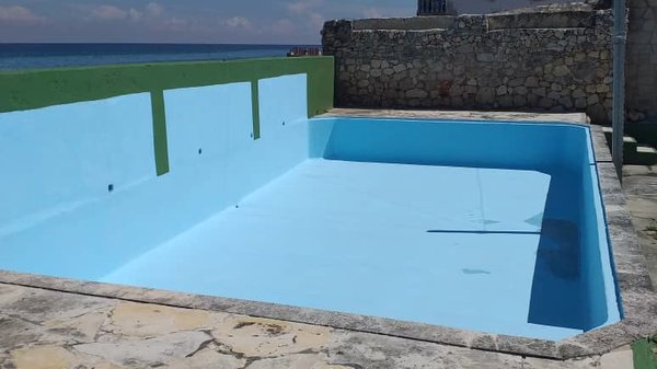 Picture on Casa de 5 cuartos y 4 baños por $ Ajustable en Playa, La Habana