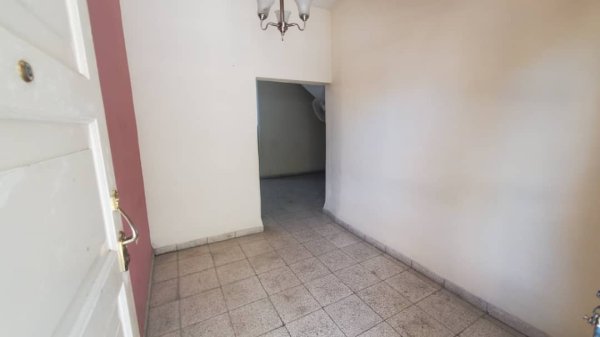 Picture on Casa de  3 cuartos, 2 baños y 1 garaje por $ 22.000 en Cienfuegos, Cienfuegos