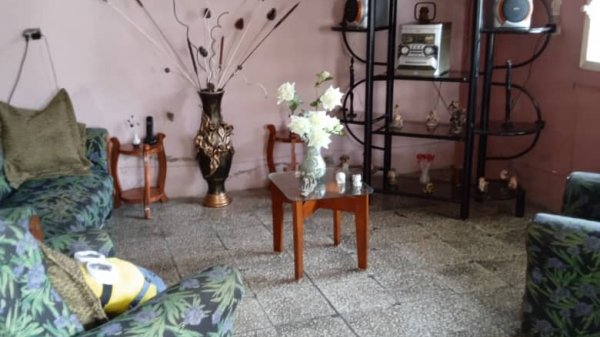 Picture on Casa de  3 cuartos, 2 baños y 0 garajes por $ 23.000 en Cienfuegos, Cienfuegos