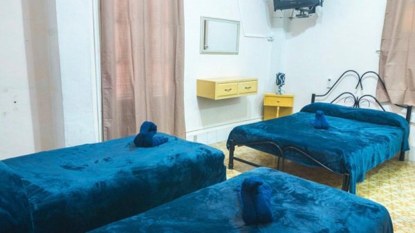 Picture on Apartamento de  6 cuartos, 6 baños y 0 garajes por $ 150.000 en Plaza de la Revolución, La Habana
